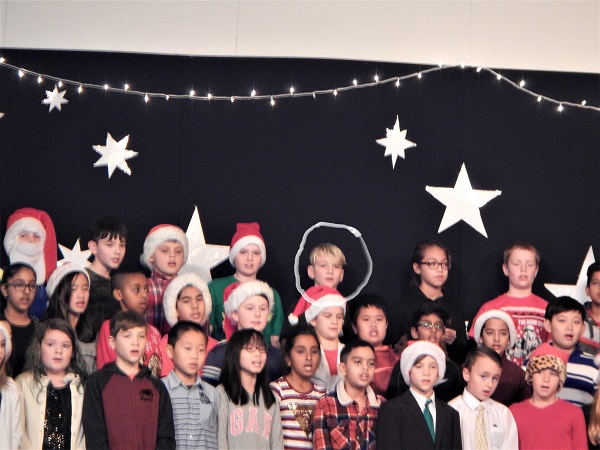 2017 Barrett sings with his Choir at the School Xmas
        Concert