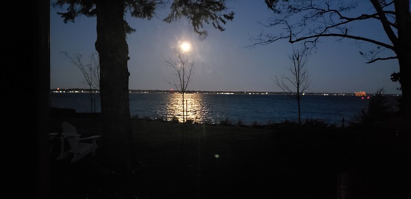 2021 BCt Full Moon Sets over Michigan Nov 19