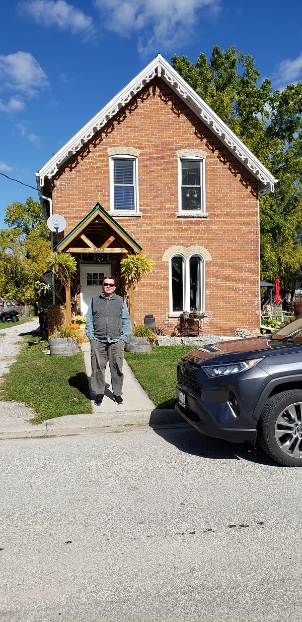 2022 Johnny Visit Brian in front of 4372 Boswell St
          Brigden