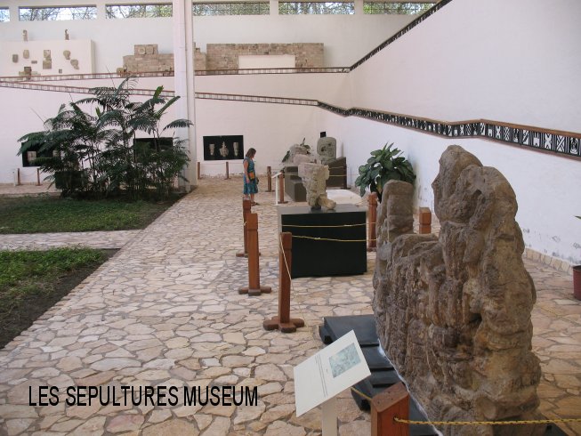 Les Sepulturas
        Museum Copan