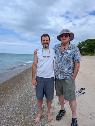 2025_rodbrian_walkbeach